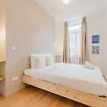 Apartament Two-bedroom Flat In The Centre Of *